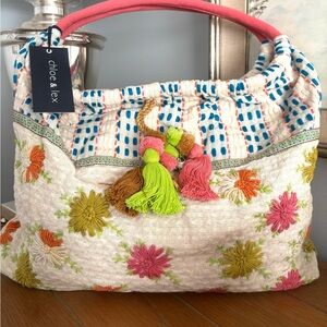 Chic Floral Embroidered Bag - Multicolor